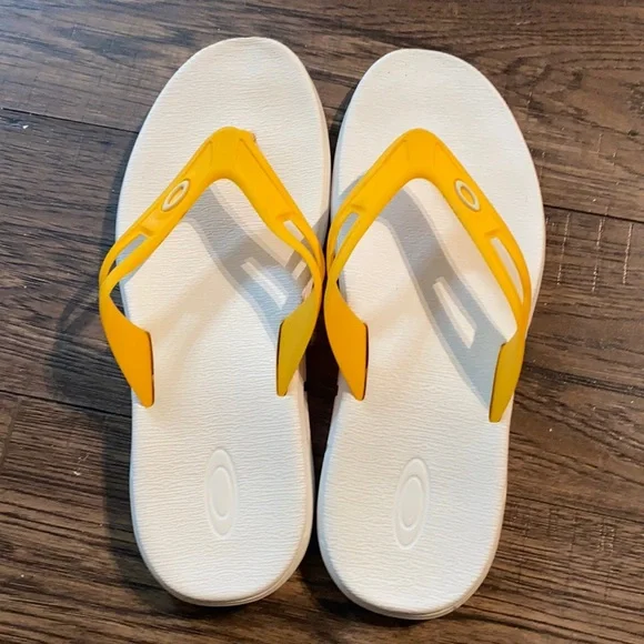 Oakly Men’s Sandal - Picture 1 of 4